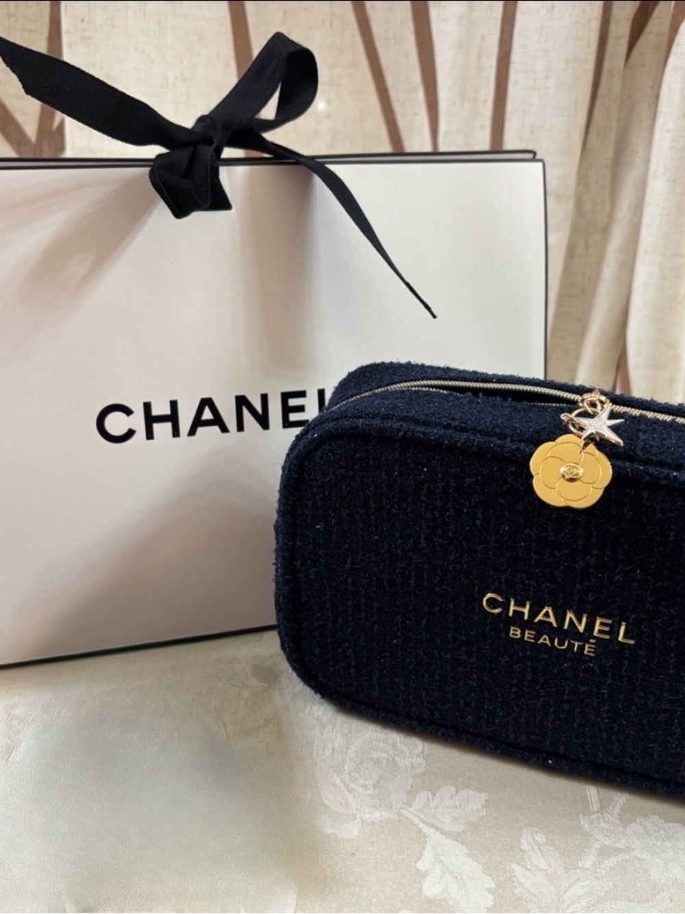 🆕 Chanel Cosmetic Bag, new in box